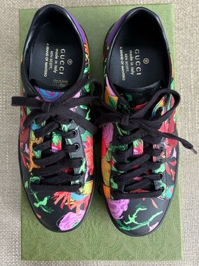 Gucci x Ken Scott - Infinity Jenni 50 Black Floral Design - Size 35.5